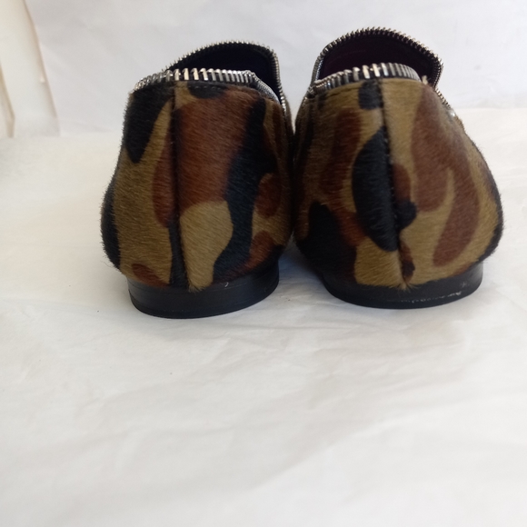 VERONICA BEARD  Camo calf hair womens Loafers size 9.5 - Picture 11 of 12